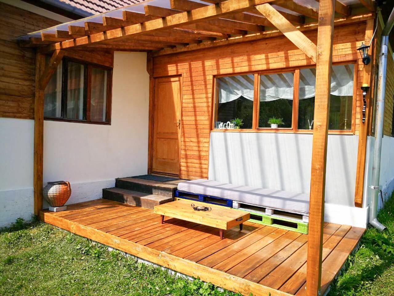 Nexus Kulcsoshaz Bukkloka Gyimes Guest House Fagetel ภายนอก รูปภาพ